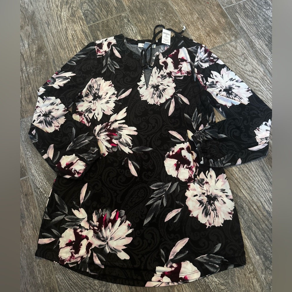 White House Black Market blouse